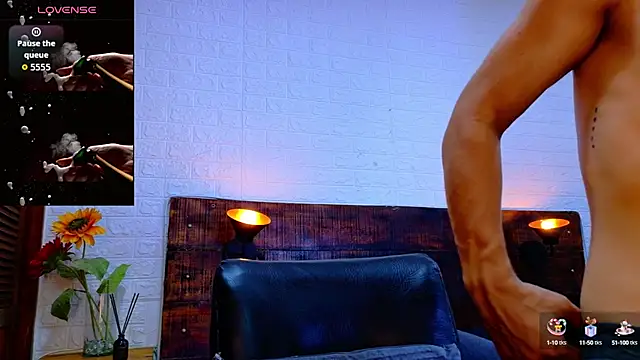 JhosuaVega online show from October 2025 10:01:01 PM