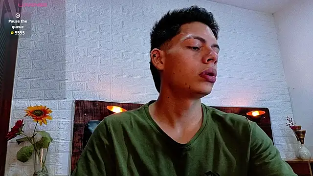 JhosuaVega online show from November 2025 10:07:02 PM