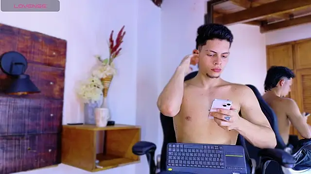 JhosuaVega online show from April 2026 07:08:02 PM