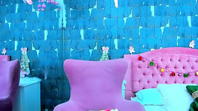 EvelynBun online show from December 2025 02:45:02 PM