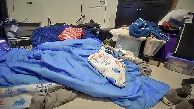 jasoncali305 online show from November 2025 09:45:01 AM