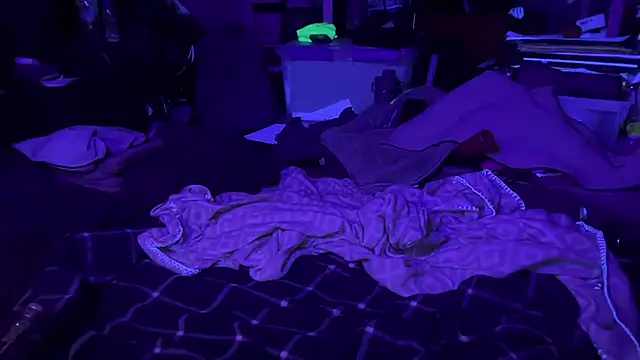 jasoncali305 online show from April 2026 02:06:01 AM