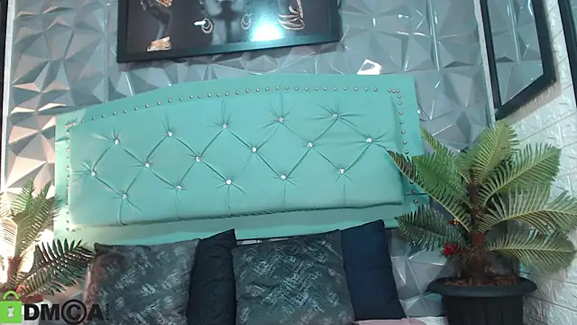 sheyla  ebony online show from October 2025 07:26:02 PM