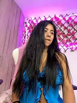 RaquelOficial online show from October 2025 08:21:02 PM