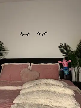 Andrestarr online show from November 2025 06:18:02 PM