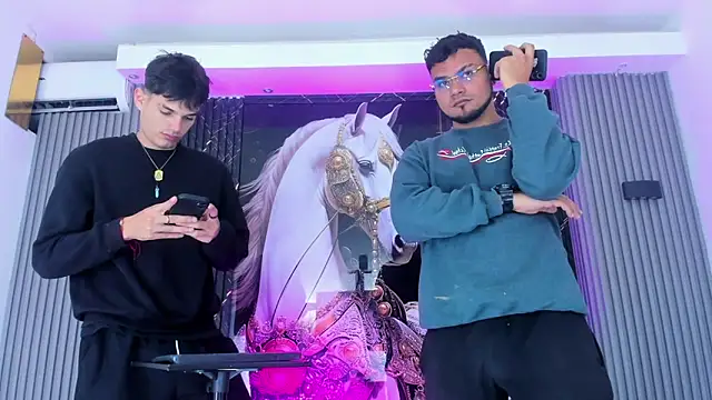 Iam Steven online show from November 2025 11:42:02 AM