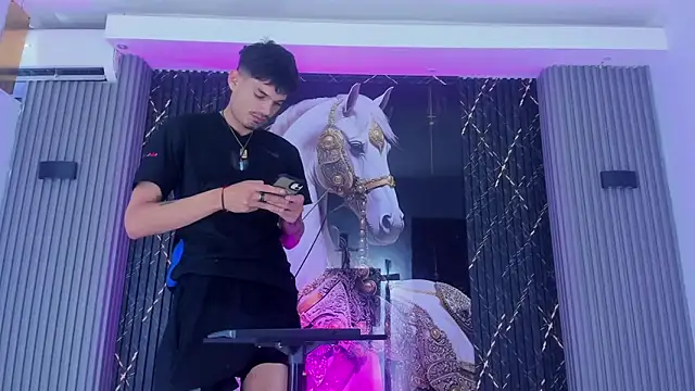 Iam Steven online show from December 2025 11:19:01 AM