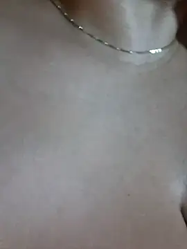 Aliciabloom online show from October 2025 11:38:01 PM