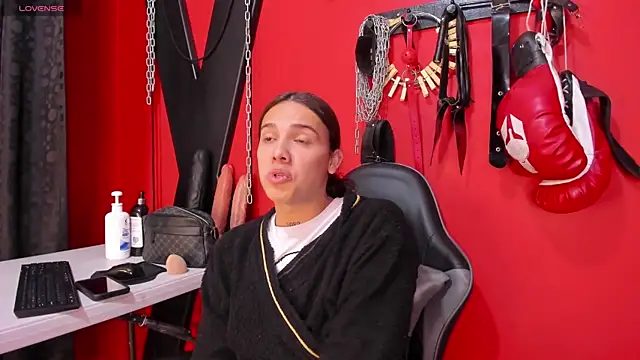 Almaazz online show from April 2026 08:17:01 PM