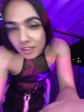 Snapshot of Almaazz chatting on April 2026 12:46:01 AM Almaazz online show from April 2026 12:46:01 AM