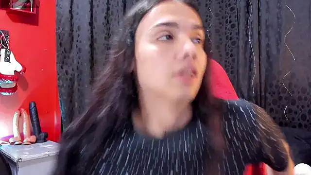 Snapshot of Almaazz chatting on June 2026 07:38:01 PM Almaazz online show from June 2026 07:38:01 PM