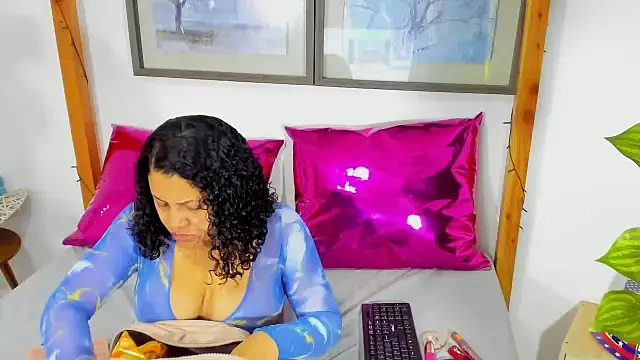 ElianaCollins online show from November 2025 02:17:02 AM