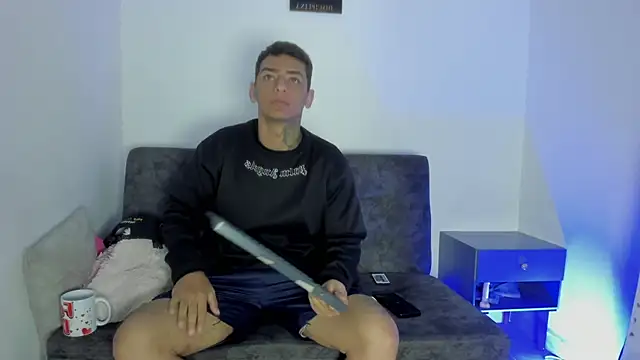 maykel and mike online show from January 2026 01:15:02 PM