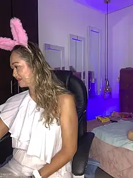 BunnyGlow50 online show from May 2026 07:48:02 PM