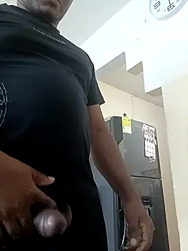 Elsuave28 online show from December 2025 03:28:02 PM