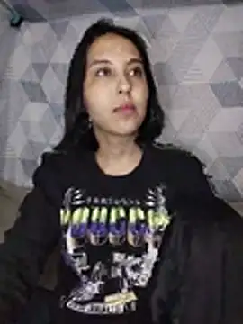 Snapshot of scarletoficial chatting on June 2026 12:38:01 AM scarletoficial online show from June 2026 12:38:01 AM
