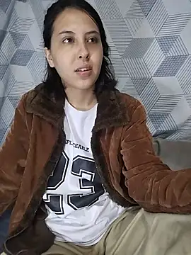 Snapshot of scarletoficial chatting on June 2026 12:42:01 AM scarletoficial online show from June 2026 12:42:01 AM