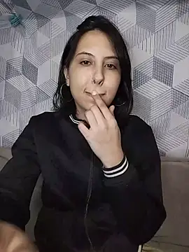 Snapshot of scarletoficial chatting on June 2026 01:36:02 AM scarletoficial online show from June 2026 01:36:02 AM
