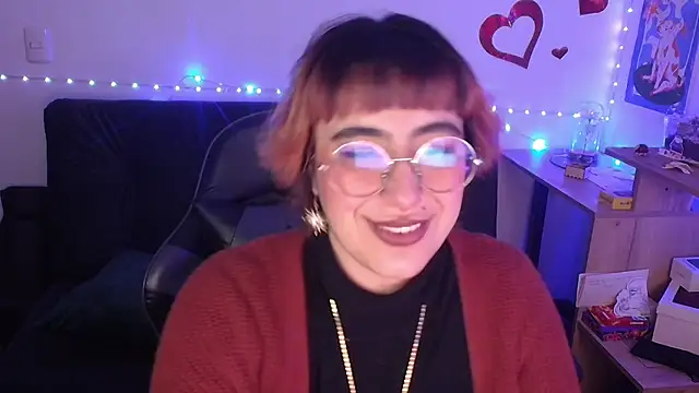 Snapshot of Miacatsito3 chatting on April 2026 06:50:02 AM Miacatsito3 online show from April 2026 06:50:02 AM