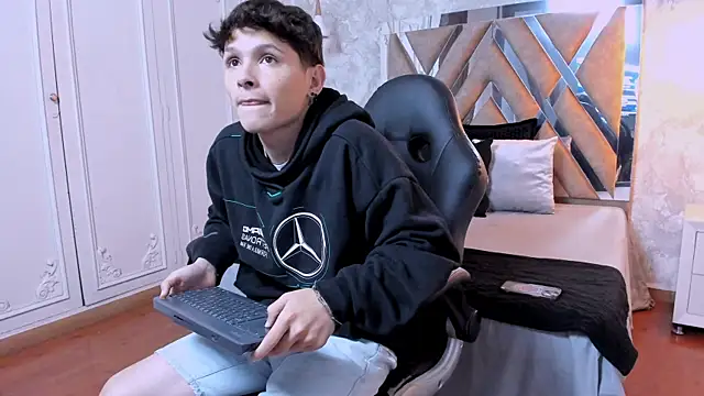 kraven lust online show from October 2025 02:58:02 AM