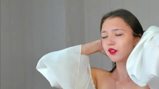 Amanda Reedd online show from October 2025 06:04:01 AM