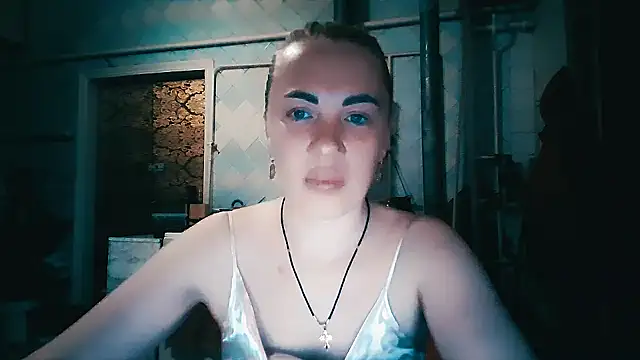 EmmaCat  online show from April 2026 03:59:02 PM