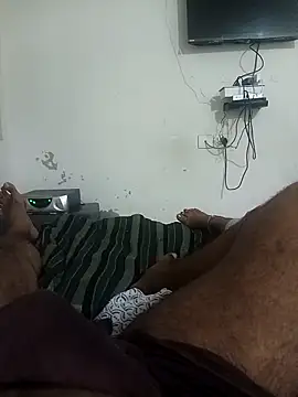 Snapshot of meenahotdarling chatting on September 2025 04:41:01 PM meenahotdarling online show from September 2025 04:41:01 PM