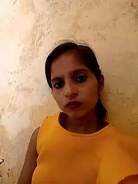 Snapshot of Saloni-Gupta chatting on September 2025 06:15:02 AM Saloni-Gupta online show from September 2025 06:15:02 AM