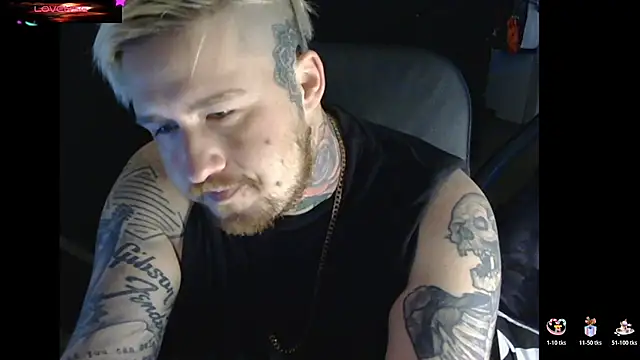 Snapshot of ThatAltGuy chatting on October 2025 10:16:01 AM ThatAltGuy online show from October 2025 10:16:01 AM