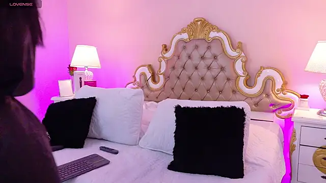 AryCorinne online show from June 2026 03:02:02 AM