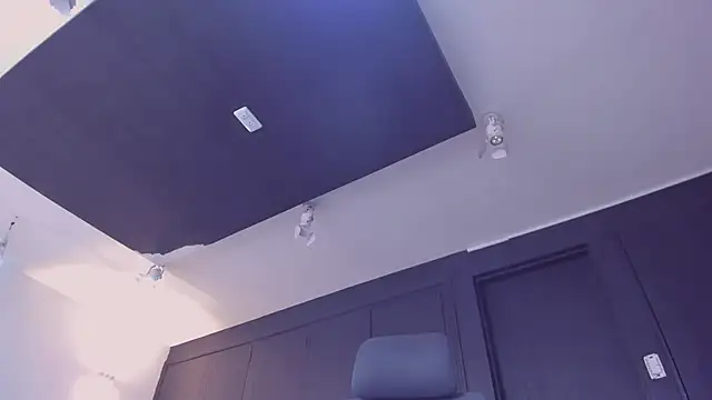 Declan-Fox online show from October 2025 04:03:02 PM