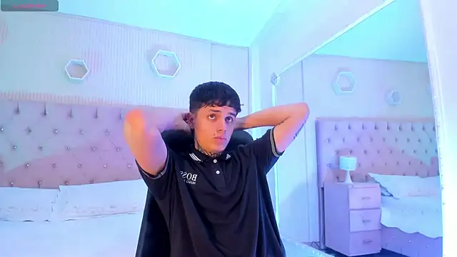 Declan-Fox online show from October 2025 04:20:01 AM