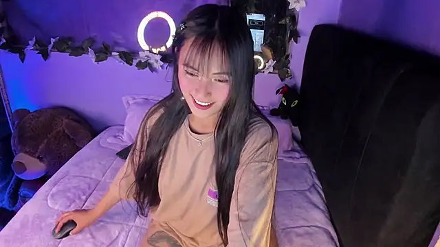 Zuprema online show from November 2025 11:48:02 PM