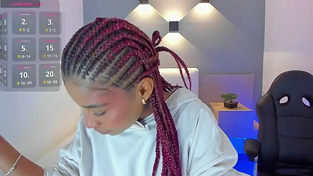 selena monroy online show from December 2025 10:43:01 AM