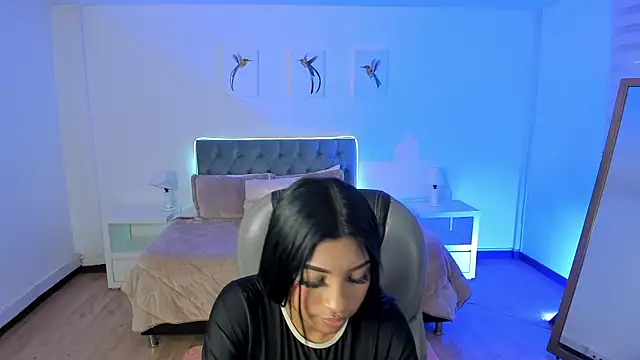 Sofia collen  online show from November 2025 07:51:02 PM