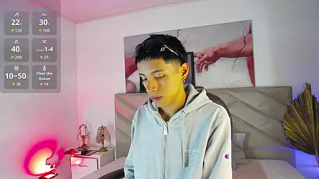 EstivenSallas online show from October 2025 02:40:02 AM