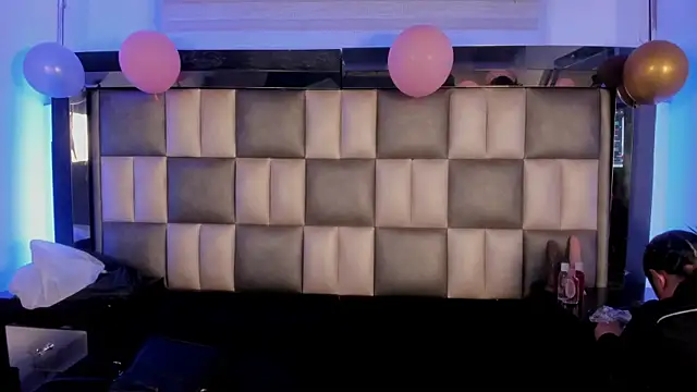 abbiecollins js online show from November 2025 03:27:02 AM