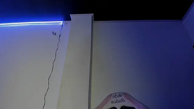 abbiecollins js online show from April 2026 04:32:02 AM