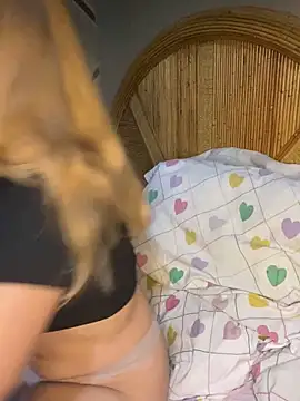 coupleyys online show from April 2026 09:15:02 PM