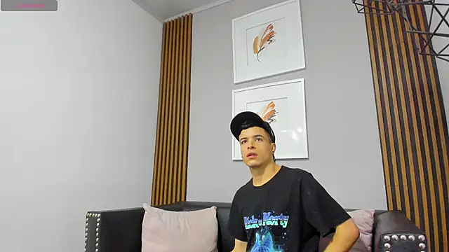 kevinn blue1 online show from November 2025 11:37:02 PM