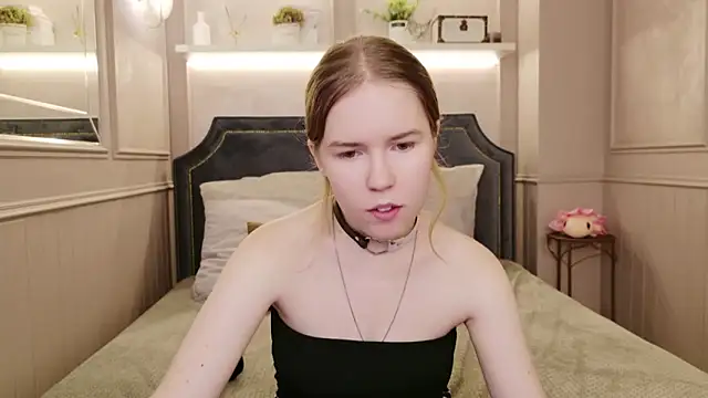 Alida Brice online show from November 2025 05:40:02 AM