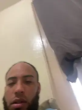 LeoPR00 online show from September 2025 12:52:02 PM