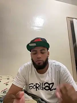 LeoPR00 online show from October 2025 11:48:01 PM