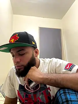 LeoPR00 online show from October 2025 02:23:02 PM