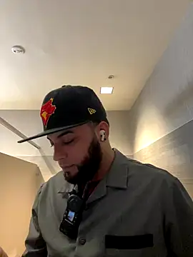 LeoPR00 online show from January 2026 02:26:01 AM