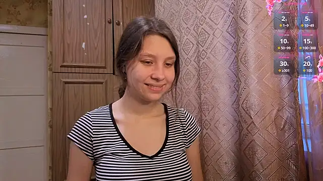 QutieDaSweet online show from December 2025 09:25:01 AM