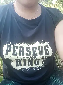 Luyen004 online show from September 2025 01:28:01 AM