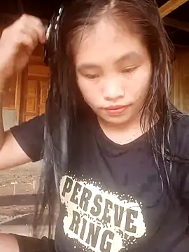 Luyen004 online show from October 2025 06:33:01 AM