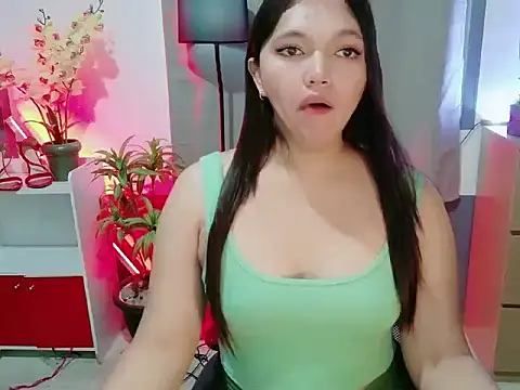 Snapshot of Nikki_Karishma chatting on April 2026 08:04:02 AM Nikki Karishma online show from April 2026 08:04:02 AM