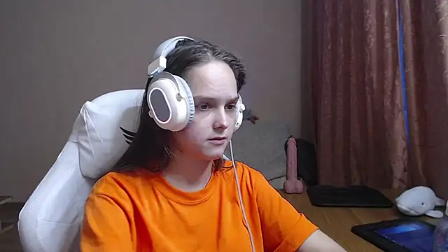 SharybbFace online show from October 2025 03:07:02 PM